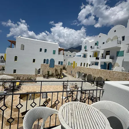 Milen By Santorini