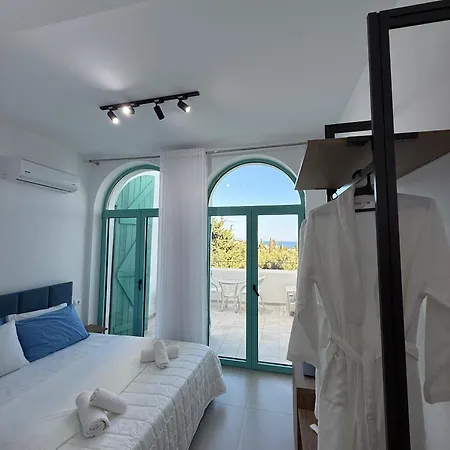 Penzion Milen By Santorini Dhërmi