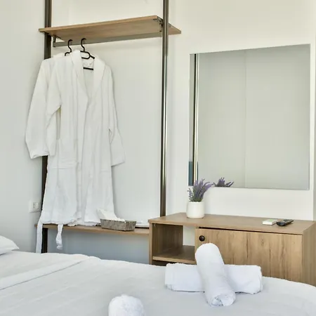 Guest house Milen By Santorini 3*