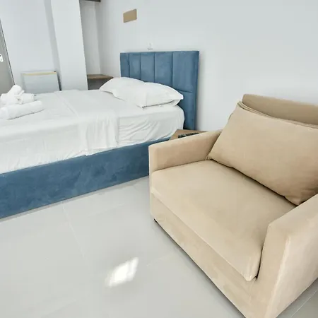 Milen By Santorini